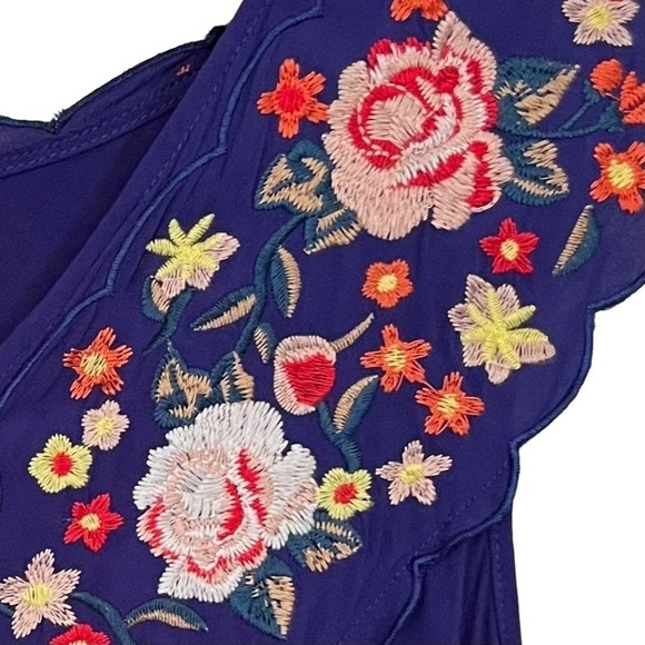 Altar’d State Floral Embroidered Blue Shift Dress Size Medium - Picture 5 of 9